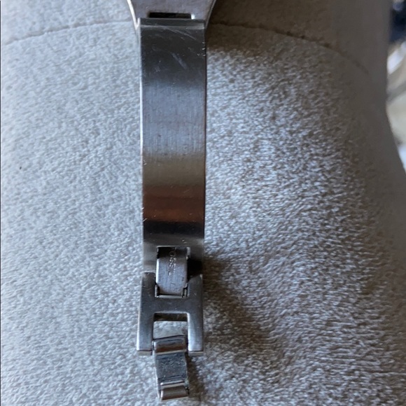 FOSSIL SOLID STAINLESS STEEL WATCH - Picture 6 of 7